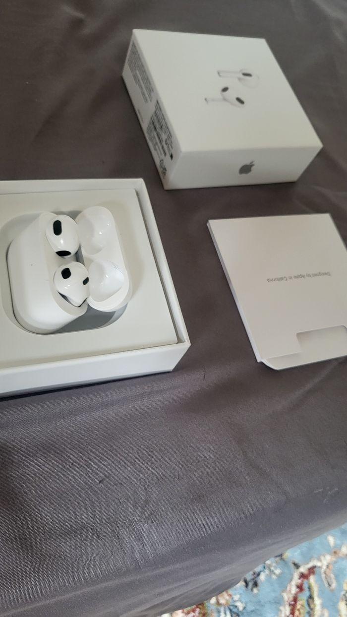 Air pods 3 - photo numéro 7