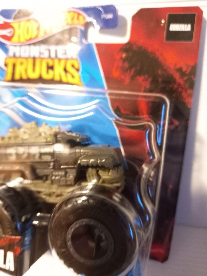 Hotwheel monster truck godzilla - photo numéro 2