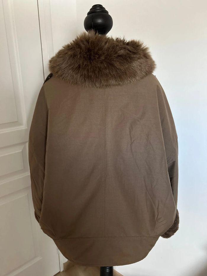 Magnifique parka court Camaïeu XL doublé fausse fourrure neuf - photo numéro 4