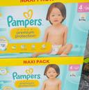 2 paquets de couches Pampers taille 3