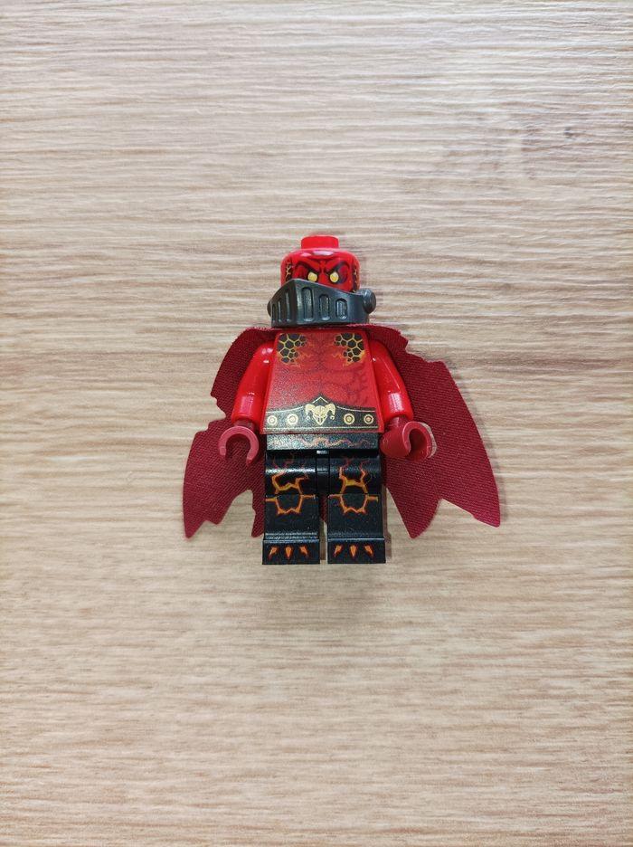 Lego Nexo Knights - Général Magmar - photo numéro 1