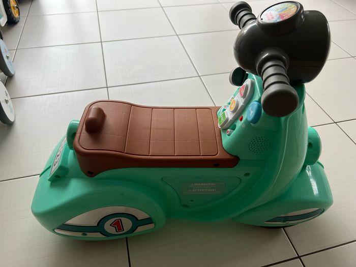 Scooter d’éveil Fisher Price - photo numéro 3