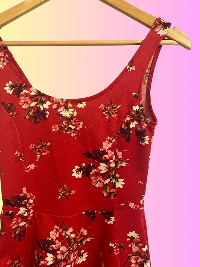 Petite robe à fleurs rouge - taille XS - photo numéro 2