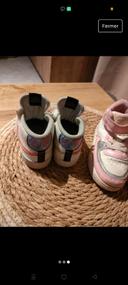 2 paires de baskets 26 fille