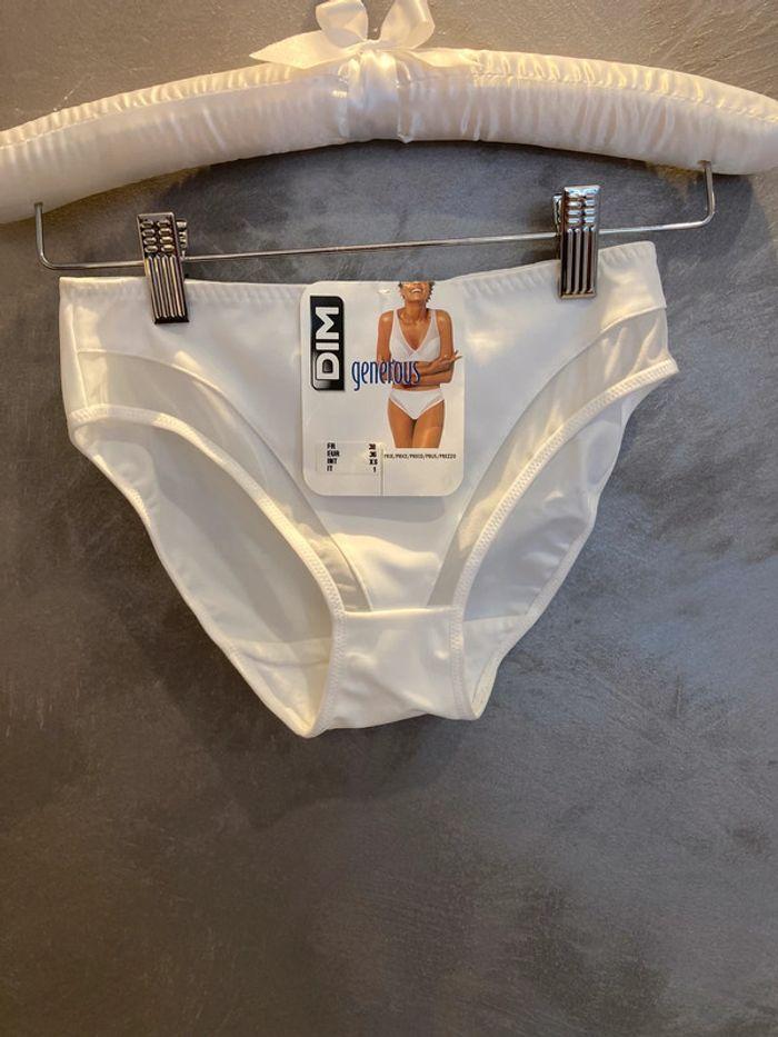 Culotte dim neuve taille 38 - photo numéro 1