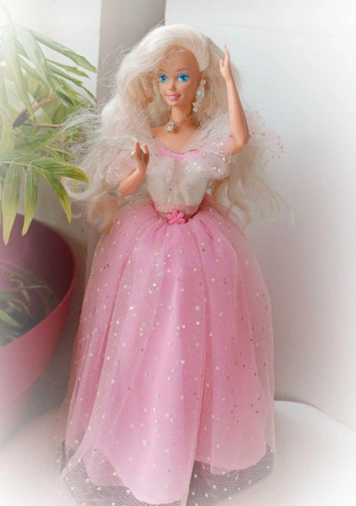 Barbie doll poupée mannequin mattel light lumineuse lumière rêve dream vintage Twinkle 1993 - photo numéro 1