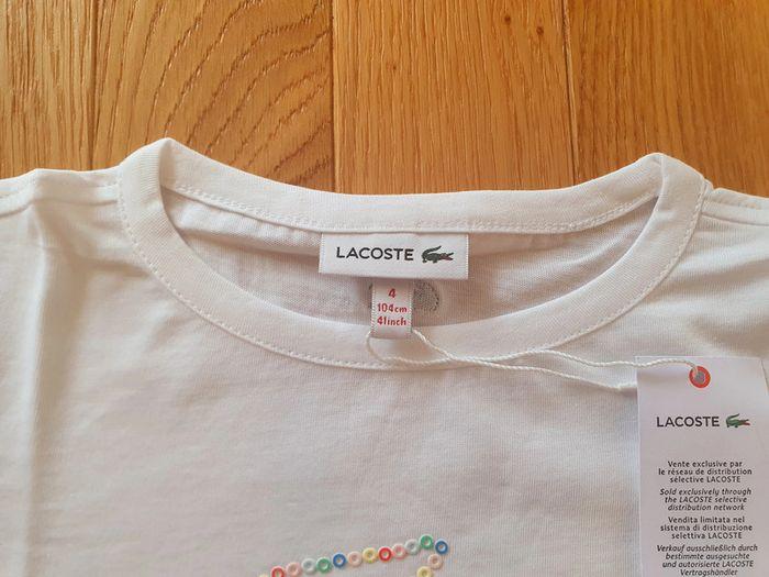 T-Shirt "Lacoste" blanc  pour fille 4 ans neuf sous blister. - photo numéro 6