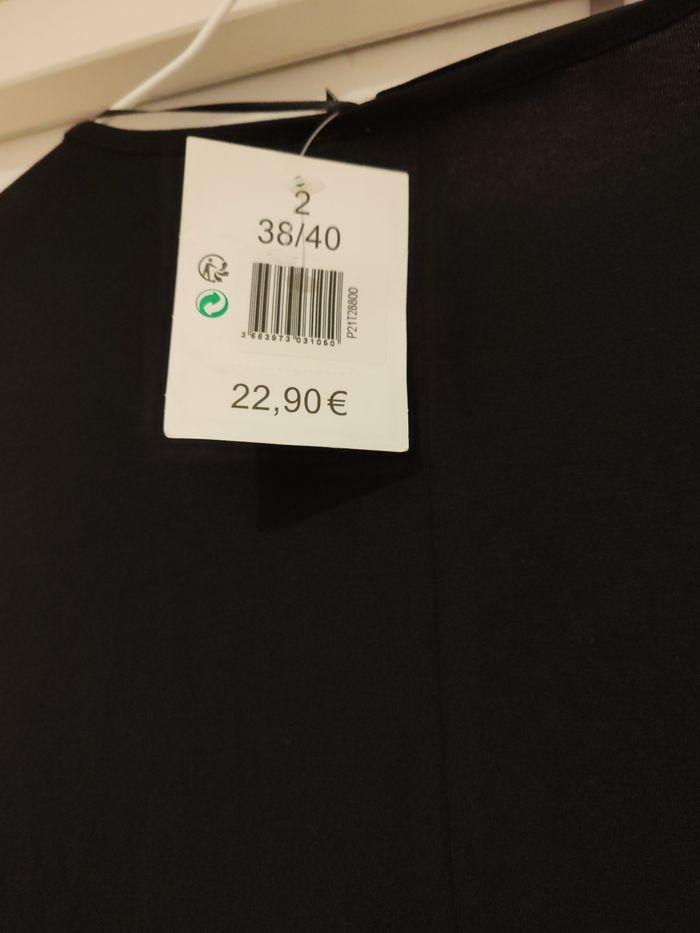 Haut marque  Agathe velmont taille 38 40 prix 5€ - photo numéro 3