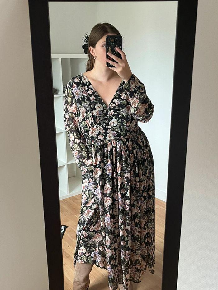 Robe à fleurs - photo numéro 2