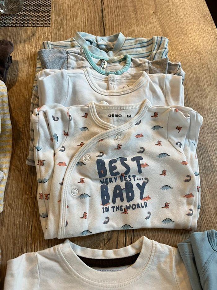 Lot vêtements bébé 1 mois - photo numéro 9