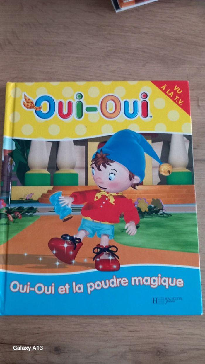 Livre Oui oui - photo numéro 1