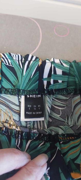 Joli lot de 2 shorts d'été femme fleuris Shein S dont 1 neuf - photo numéro 4