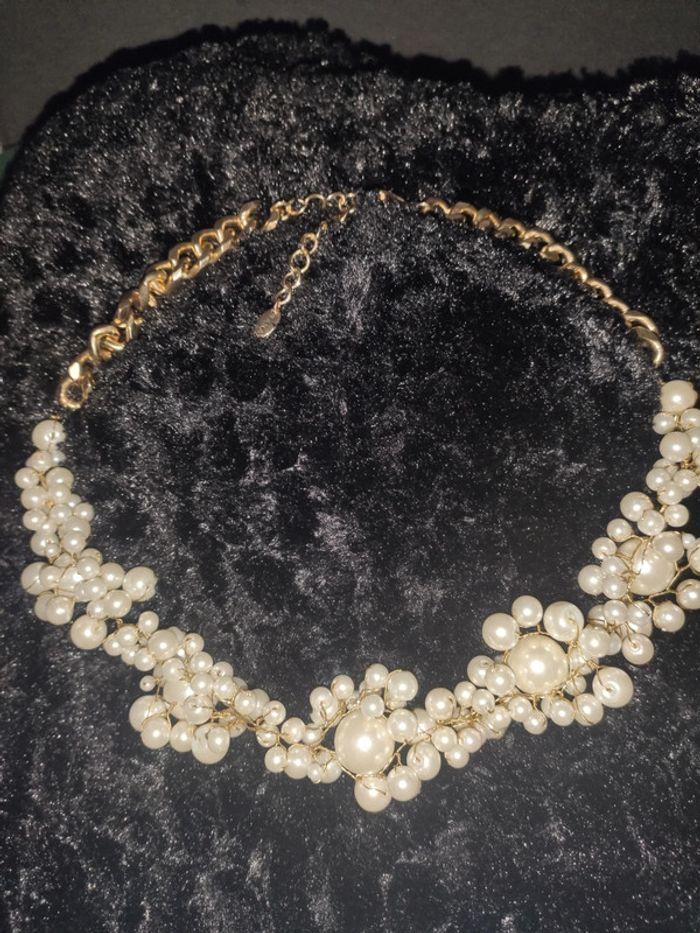 Collier perles blanches - photo numéro 1