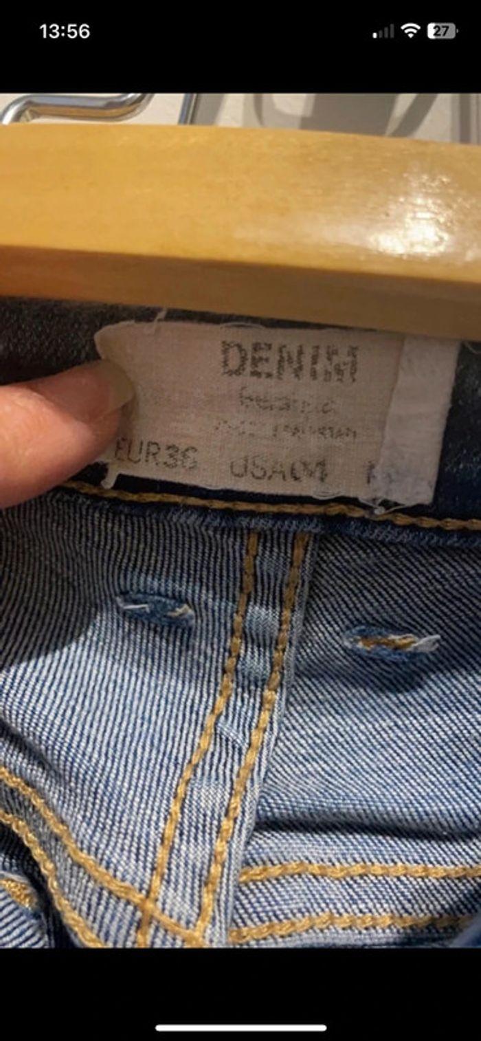 Jean Bershka taille 36 - photo numéro 3