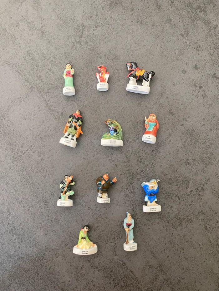 Lot petite figurines disney porcelaine mulan princesses