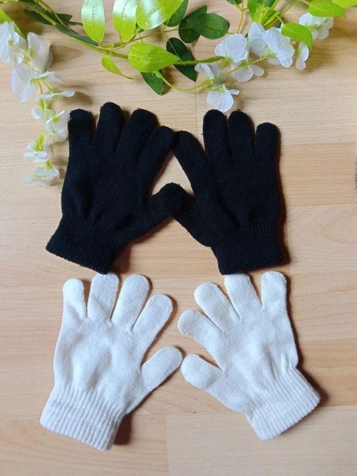 ×2 paires de gants noirs et blancs enfants 8/12 ans - photo numéro 1