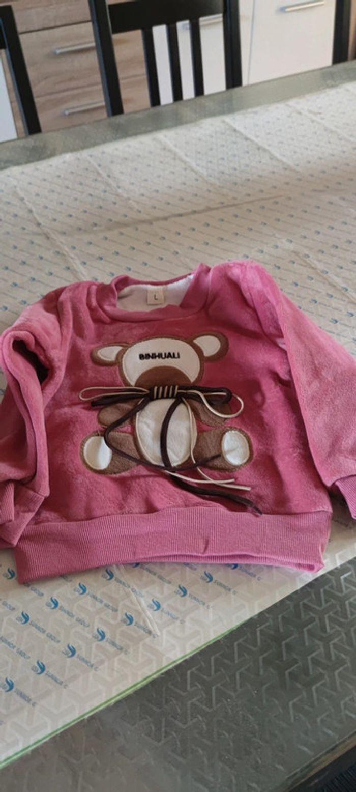 Ensemble jogging 3 pieces fille 3 ans neuf - photo numéro 2