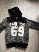 Gilet fashion taille 8 ans
Neuf