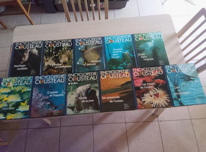 Encyclopédie Cousteau 11 tomes