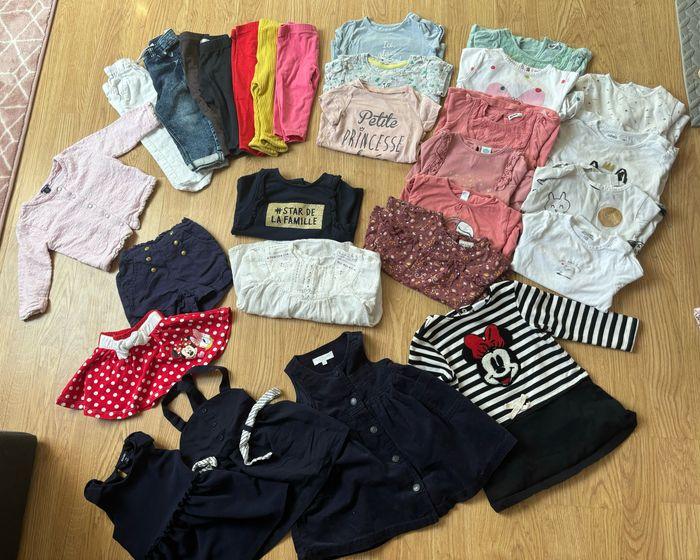 Lot de vêtements bébé fille 1  an - photo numéro 1