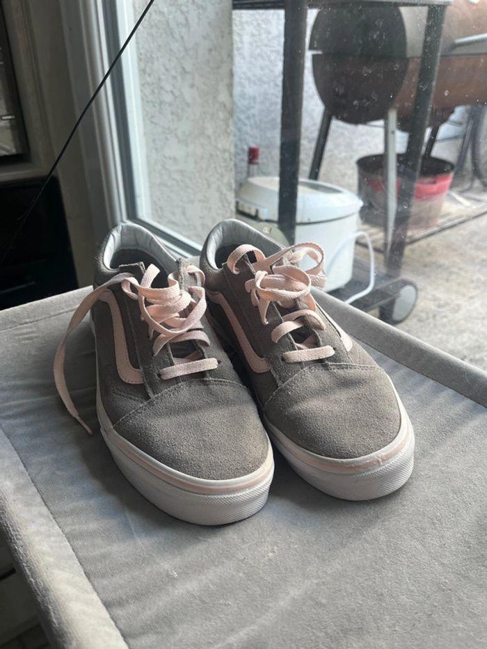 Vans rose et gris - photo numéro 1