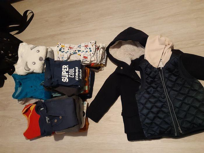 Lot de 25 vêtements pour l'hiver pour bébé garçon taille 23 mois/2 ans - photo numéro 1