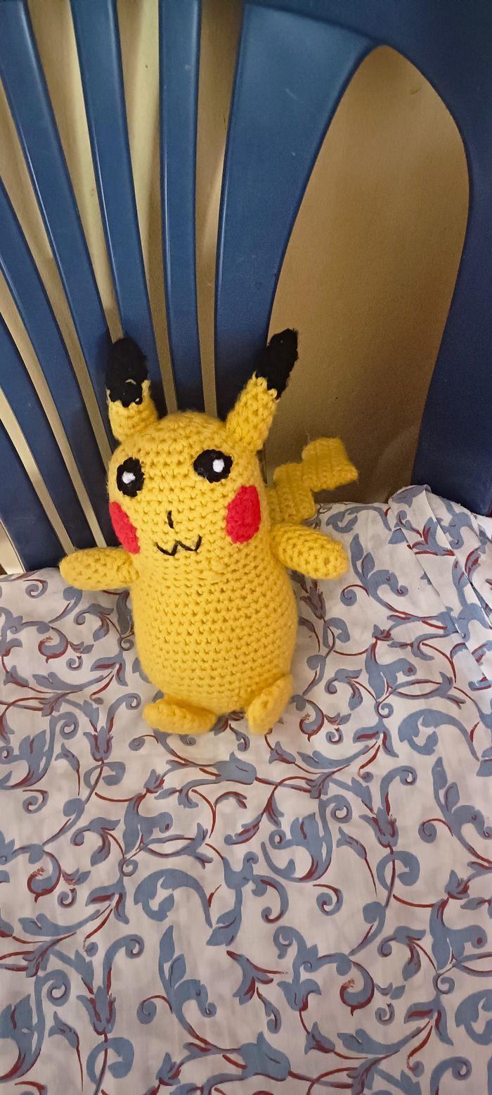 Peluche Pikachu crochet - photo numéro 1