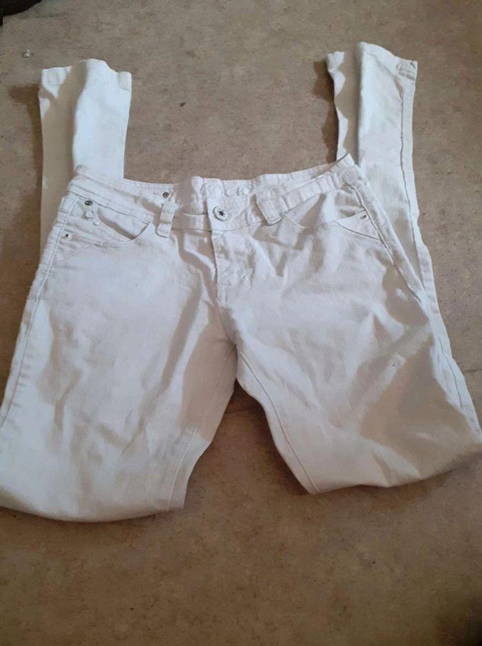 jeans  blanc  taille  36