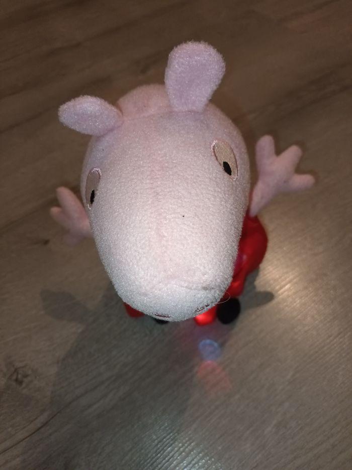 Peluche Peppa Pig lumineuse et sonore Cœur lumineux amovible - photo numéro 6