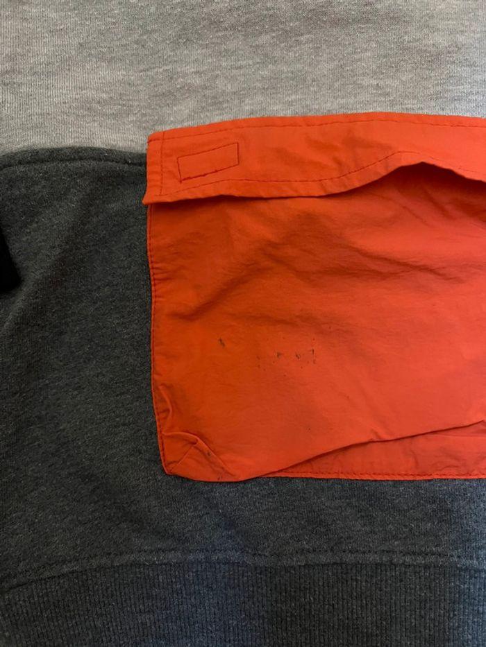 Pull orange et gris - photo numéro 2