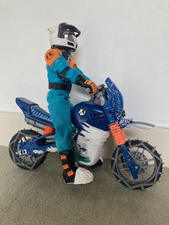 Moto neige action man - photo numéro 2