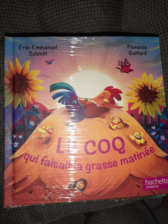 Livre le coq qui fesait la grasse matinée