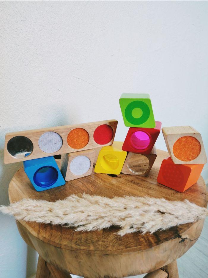 👶Cubes sensoriels et réglette en bois Montessori - photo numéro 1