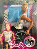 Barbie ken en fauteuil roulant