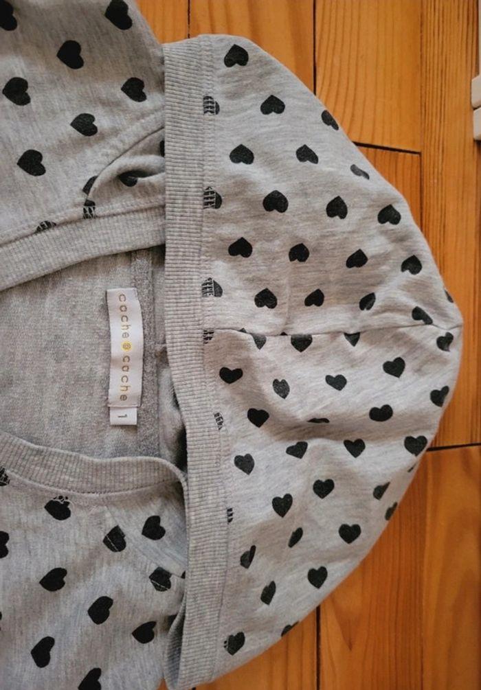 Sweat shirt à capuche Cache Cache gris avec motifs cœurs - photo numéro 5