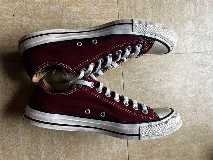 Converse bordeaux 42 bon état - photo numéro 1