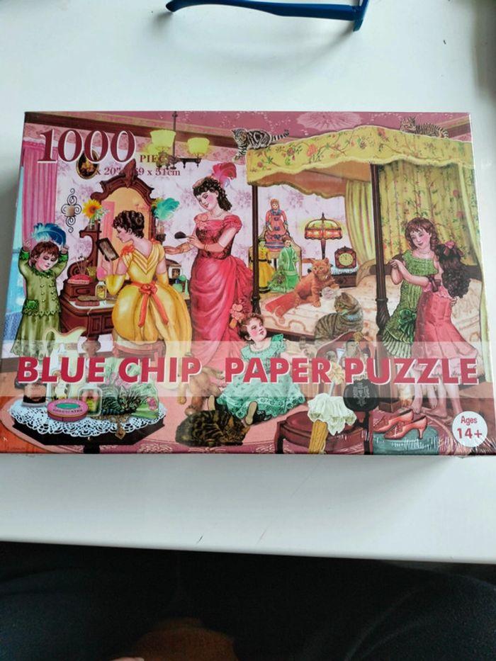 Puzzle 1000 pieces motif femme 18 ieme neuf - photo numéro 1