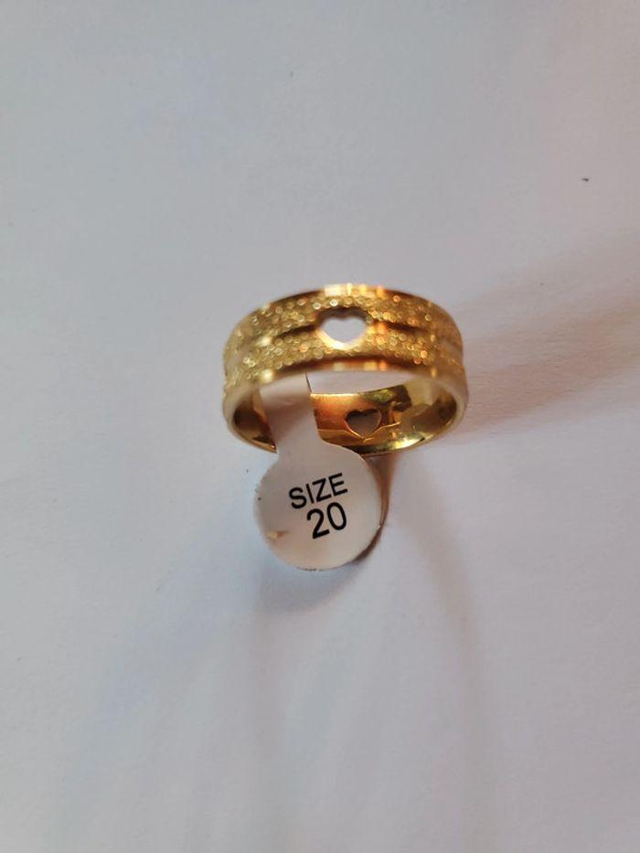 Bague - photo numéro 1