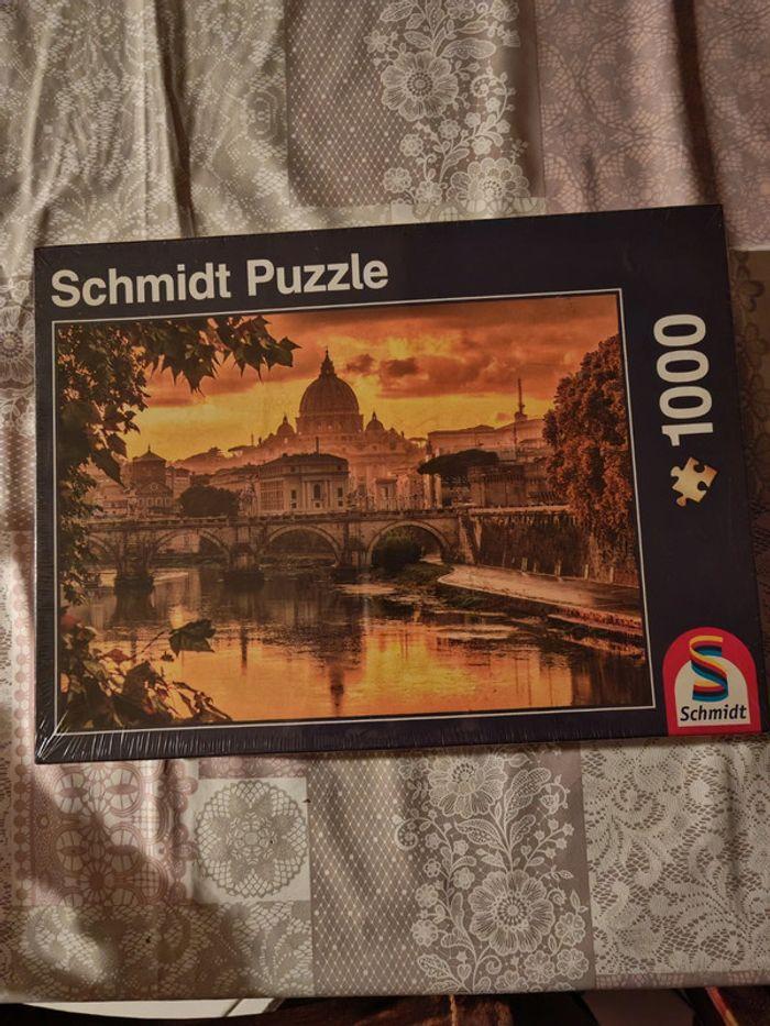 Puzzle 1000 pièces neuf encore emballé  5€ - photo numéro 1