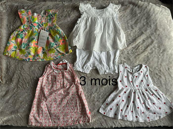 Gros Lot vêtements 3 mois fille - photo numéro 2