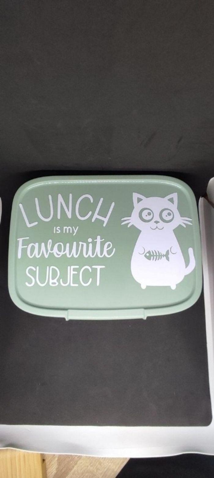 Lunch box neuve personnalisée - photo numéro 1