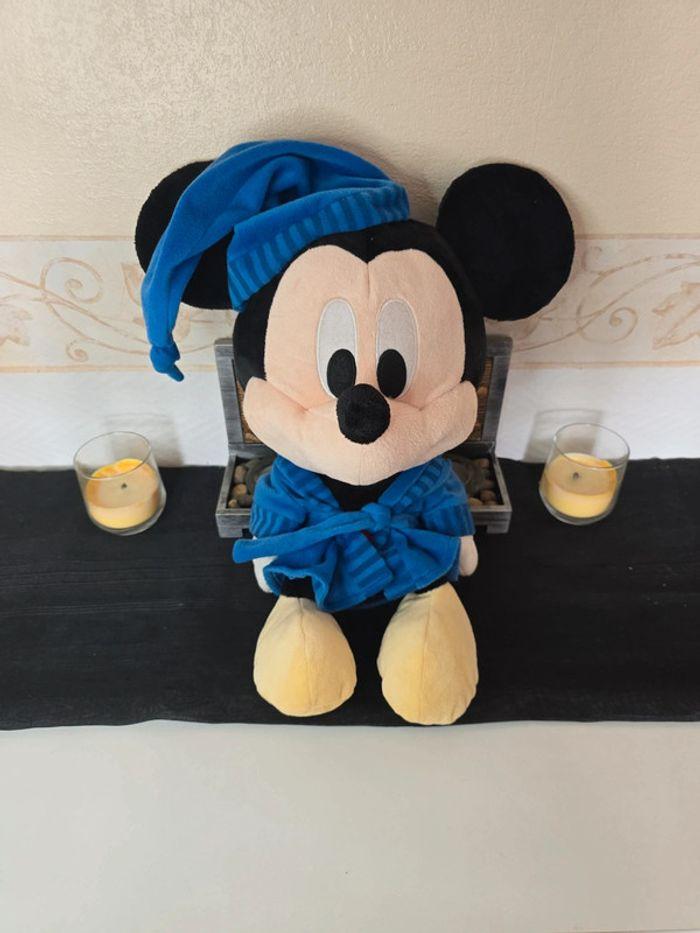 Peluche Mickey grosse tête 45 cm Disney - photo numéro 1