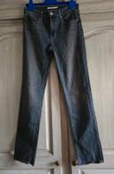 Jean levi's 712 slim taille 27