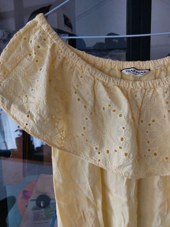 Haut Naf Naf broderie jaune Taille 36 - photo numéro 2