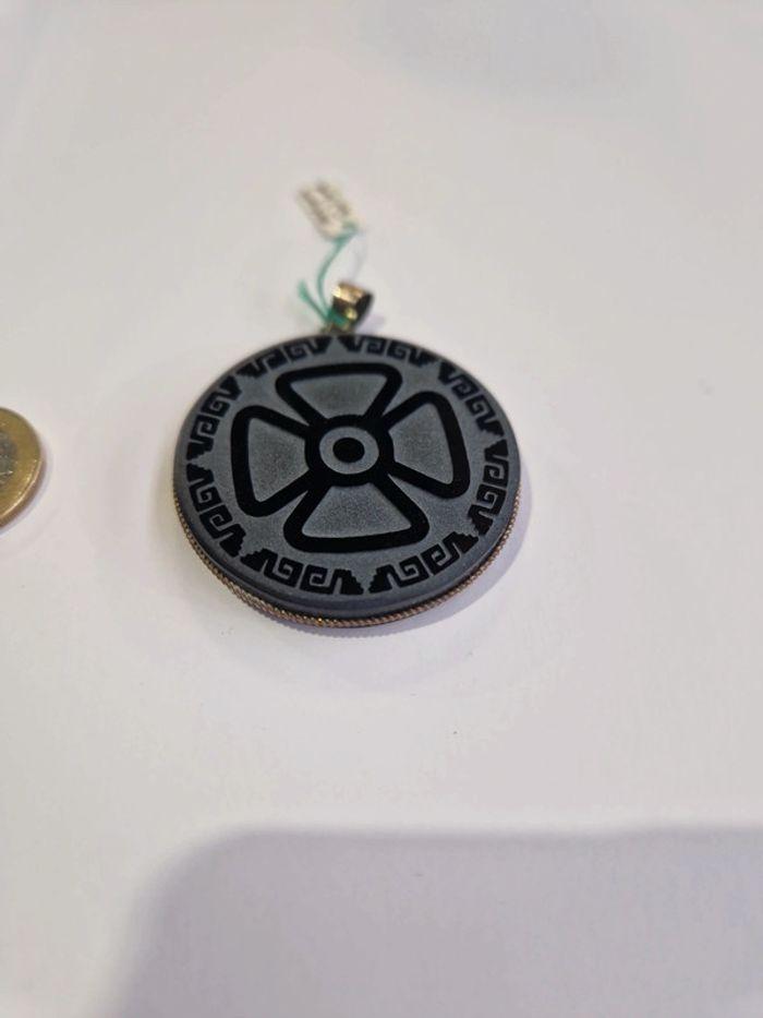 Pendentif obsidienne noire symbole teotihuacan - photo numéro 2