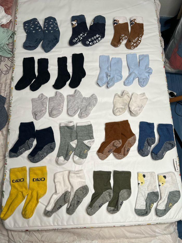 Lot de 18 paires de chaussettes 18/22