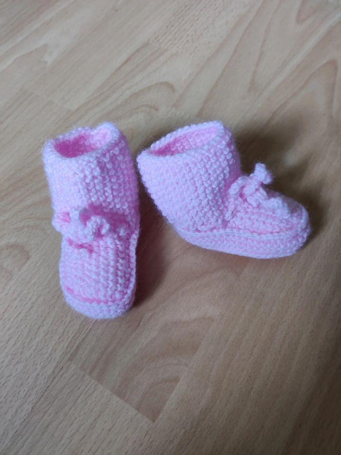 Lot chaussons naissance et 1M - photo numéro 2