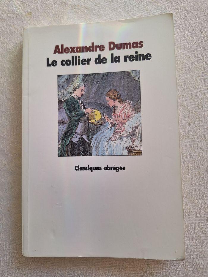 Livre le collier de la reine (Classiques abrégés) d'Alexandre Dumas - photo numéro 1