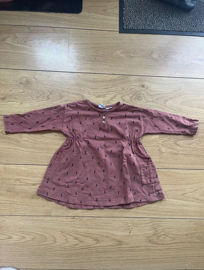 T-shirt Zara bordeaux taille 12-18 mois / 80 cm - photo numéro 1