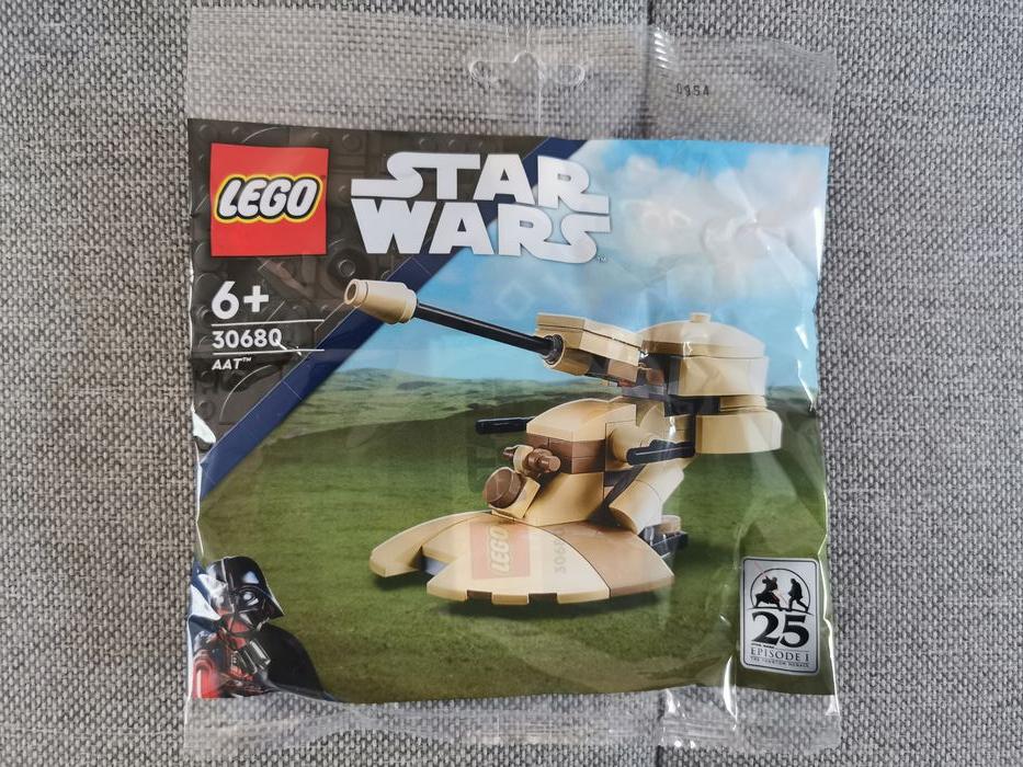 LEGO GWP May The 4th Star Wars NEUFS & SCELLÉS 30680 ATT & 5008818 Médaille de bataille de Yavin - photo numéro 1